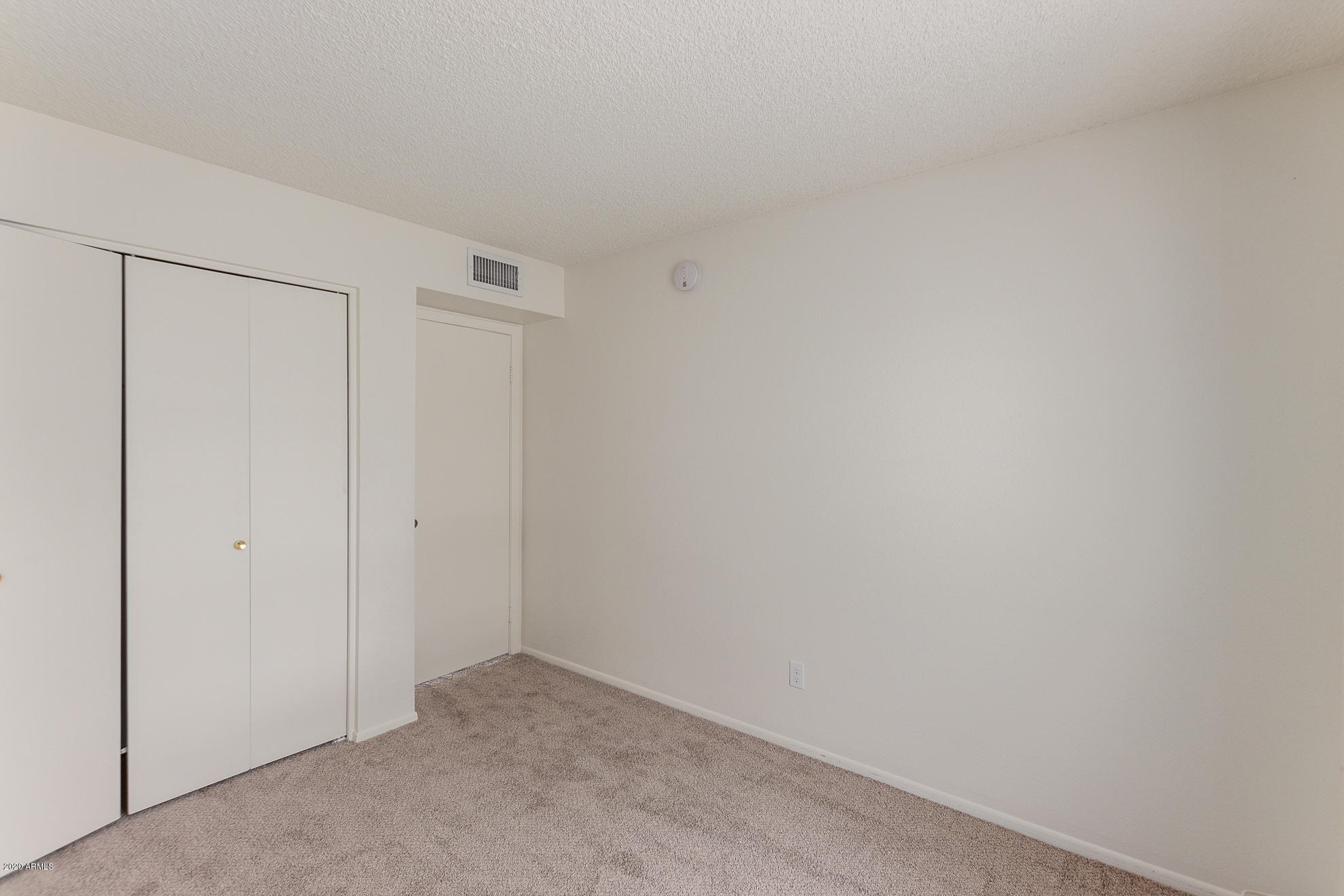 3020 West Redfield Road Phoenix, AZ 85053 - Photo 14 of 23 0014-Redfield 16