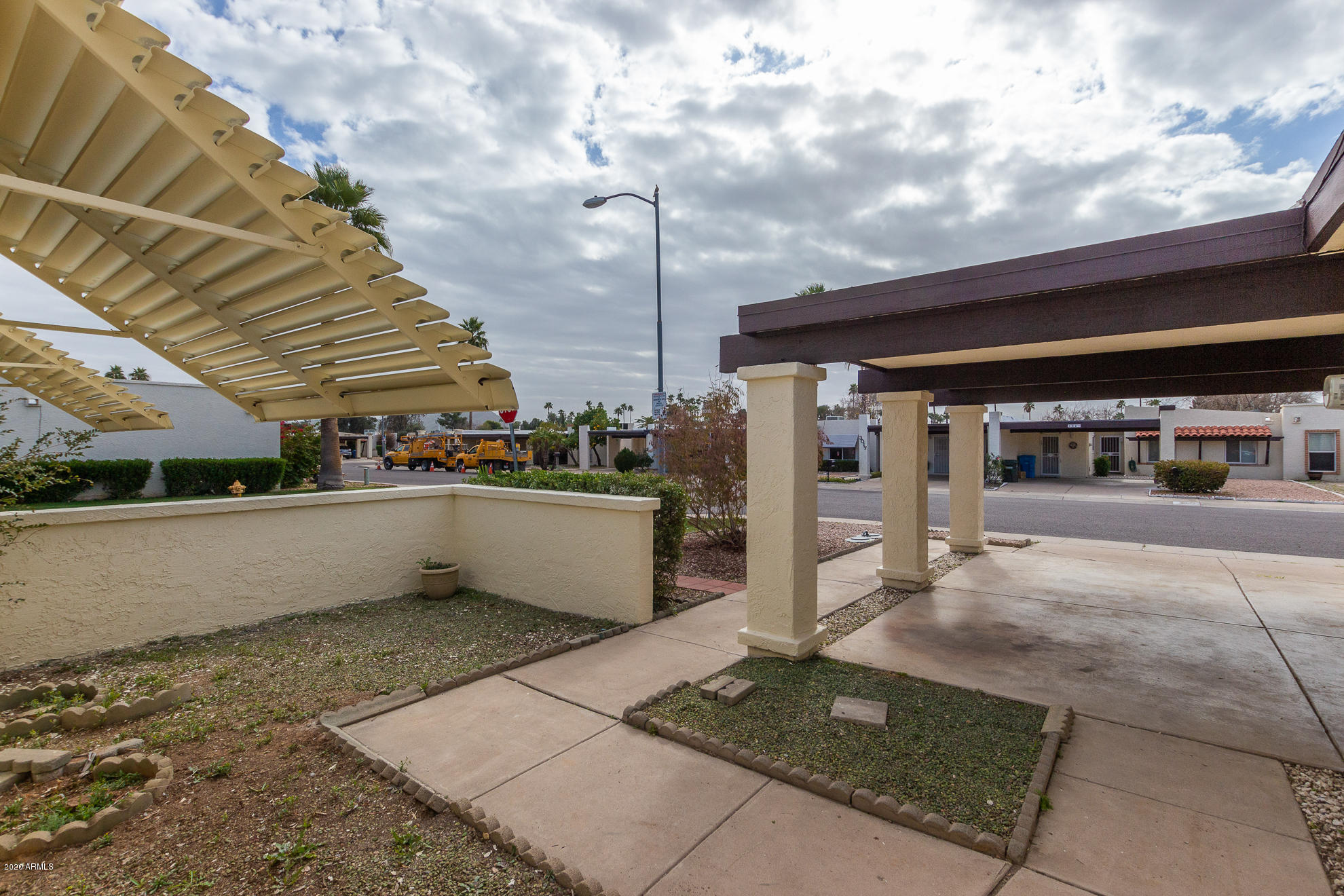3020 West Redfield Road Phoenix, AZ 85053 - Photo 3 of 23 0003-Redfield 4