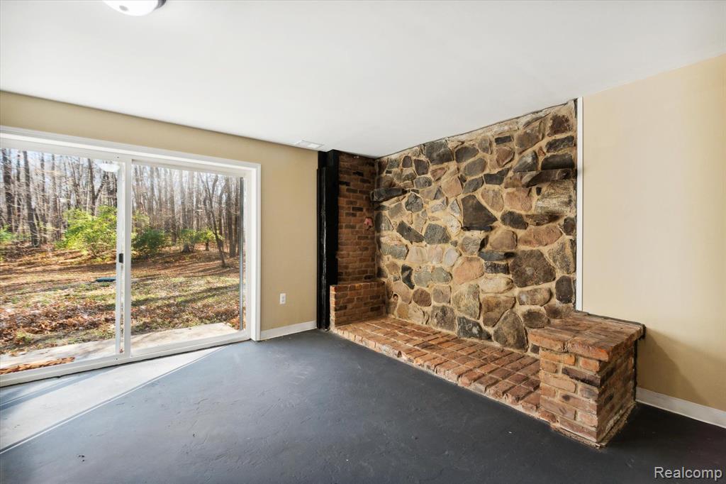 5245 Dutton Road Gregory, MI 48137 - Photo 31 of 58