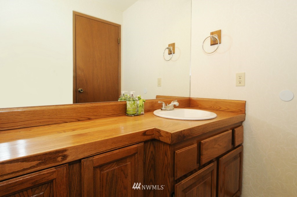 19303 4th Drive Southeast Bothell, WA 98012 - Photo 12 of 25