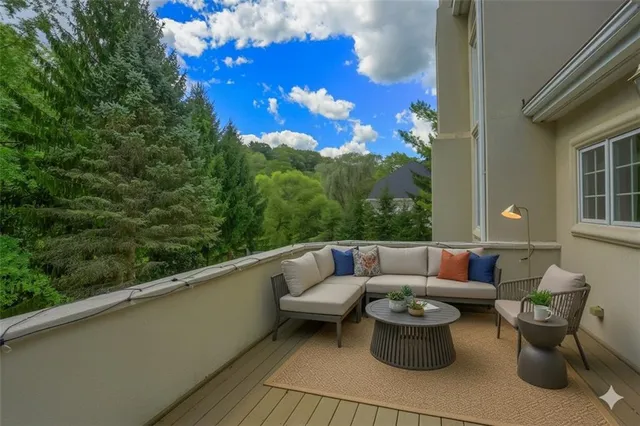 $1,300,000 | 1561 Barrington Drive, Wexford, PA 15090