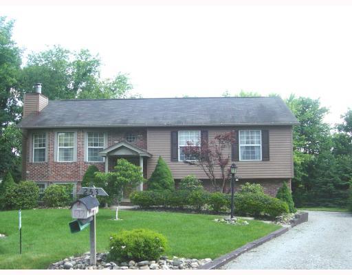 253 Adams Court Apollo, PA 15613 - Photo 1 of 15 Exterior Front.