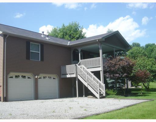 253 Adams Court Apollo, PA 15613 - Photo 8 of 15 Patio/Deck.