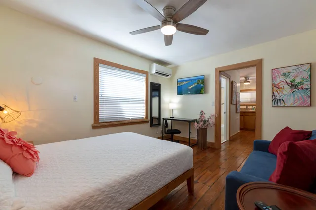 $1,700 | 17 South L Street, Unit 2, Lake Worth Beach, FL 33460