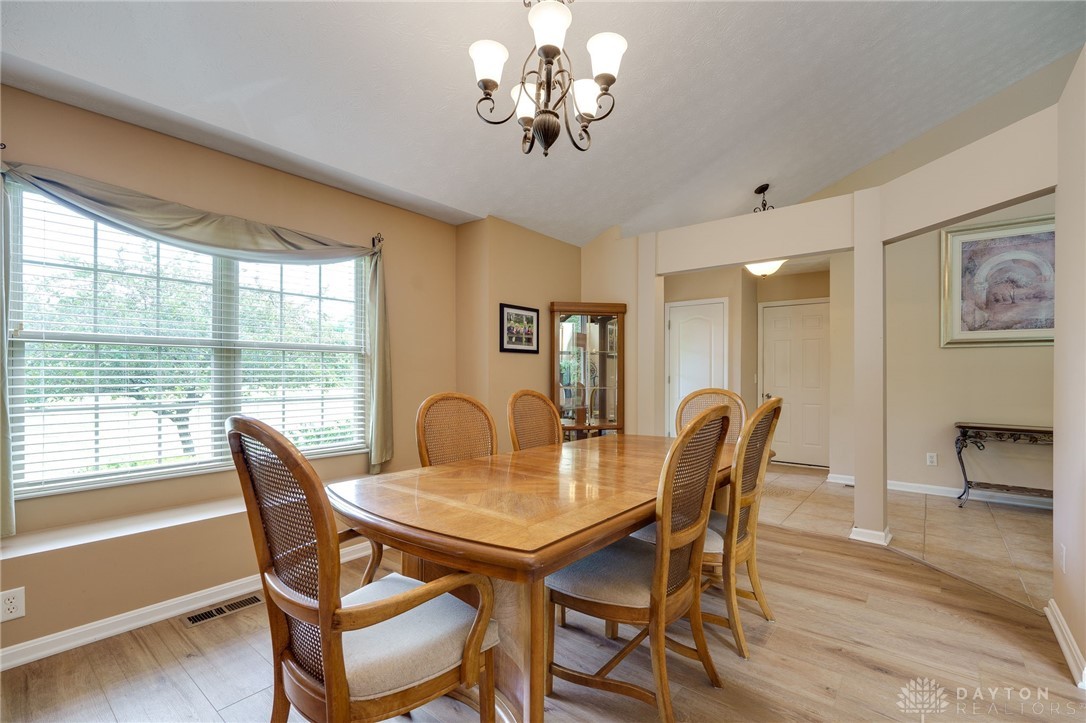 3959 Centerville Road Bellbrook, OH 45305 - Photo 16 of 67