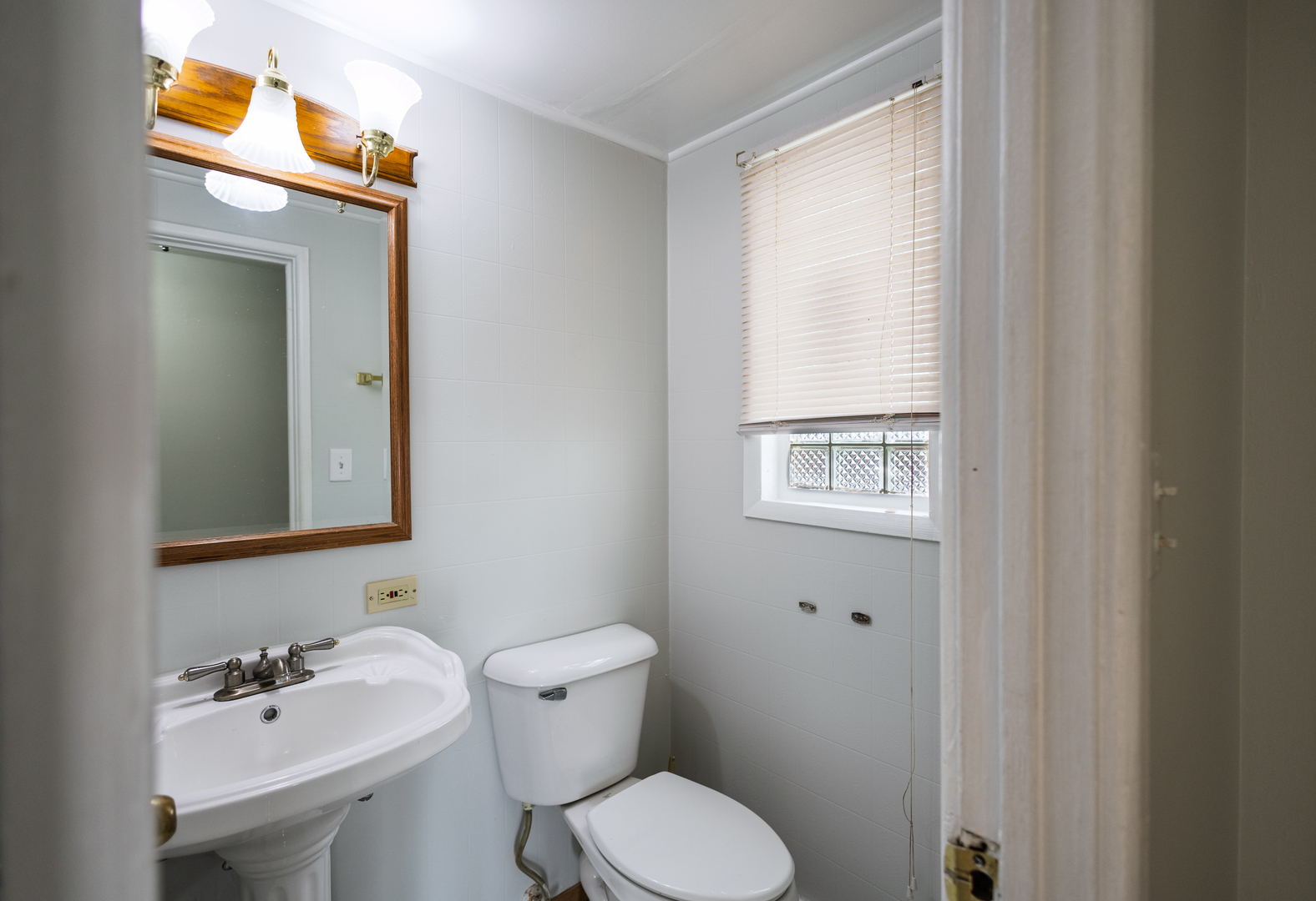 11740 South Loomis Street Chicago, IL 60643 - Photo 17 of 23