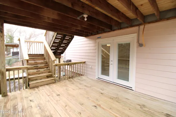 $1,975 | 144 Raintree Circle, Jacksonville, NC 28540