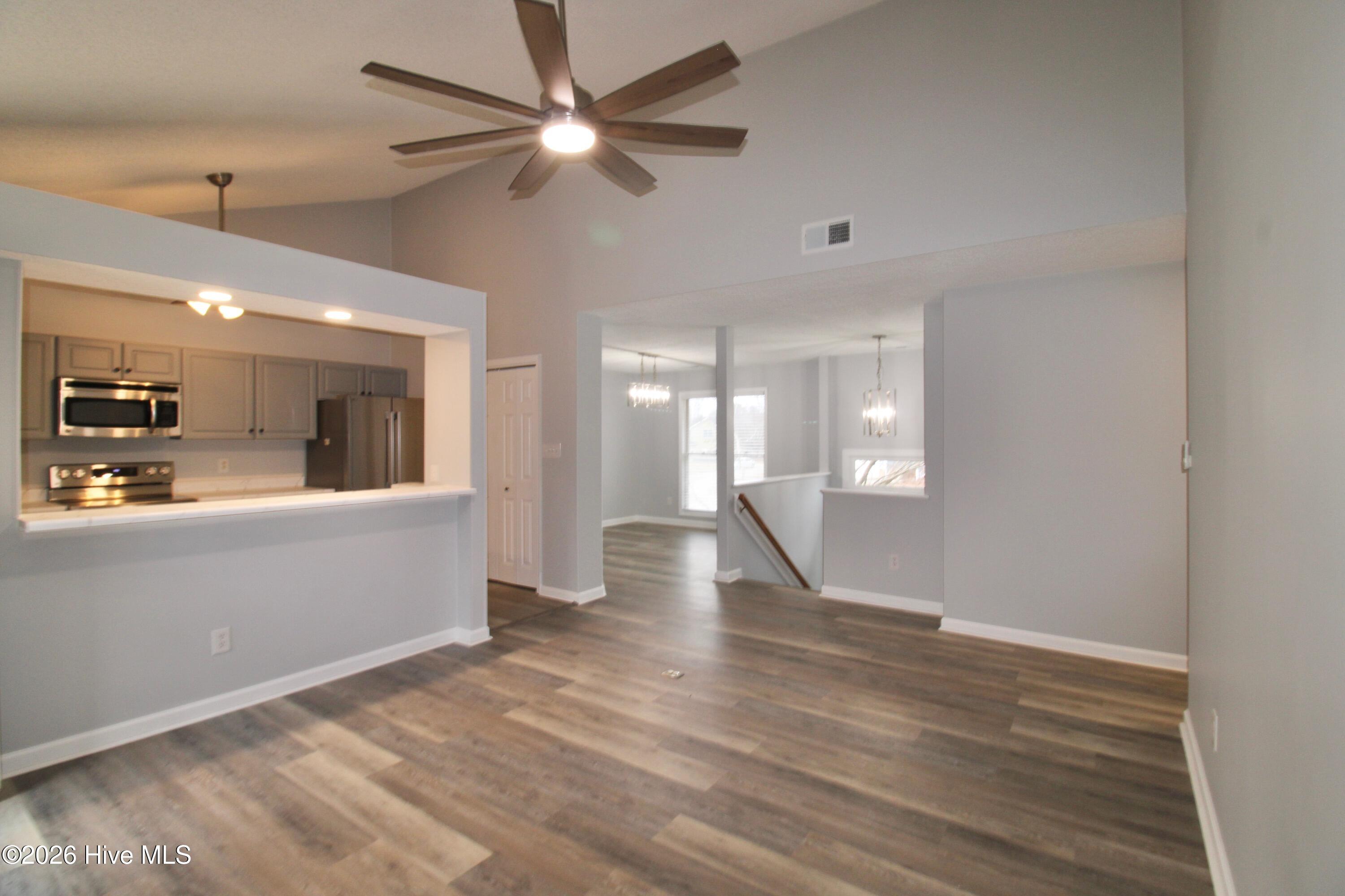 144 Raintree Circle Jacksonville, NC 28540 - Photo 4 of 29 IMG_0083