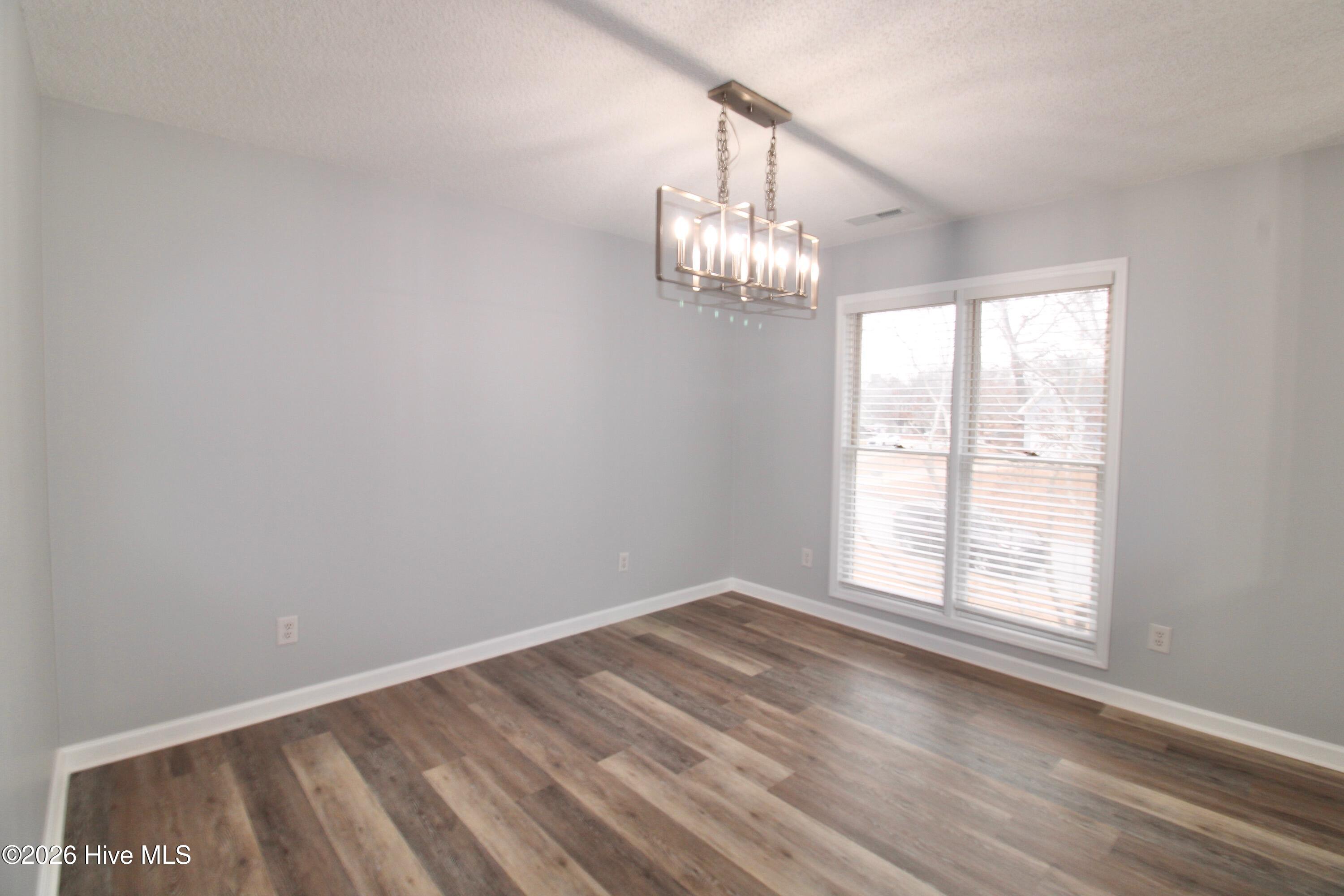 144 Raintree Circle Jacksonville, NC 28540 - Photo 8 of 29 IMG_0087