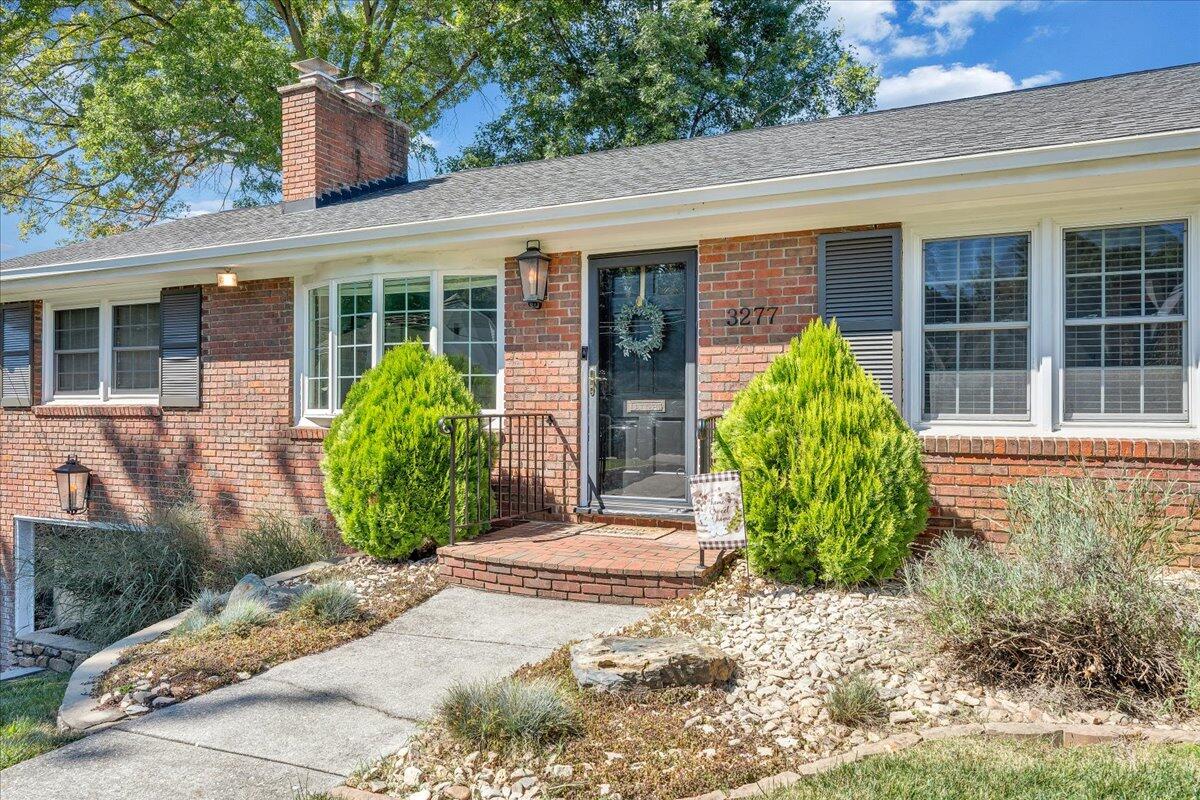 3277 White Oak Road Southwest Roanoke, VA 24014 - Photo 1 of 50 Front