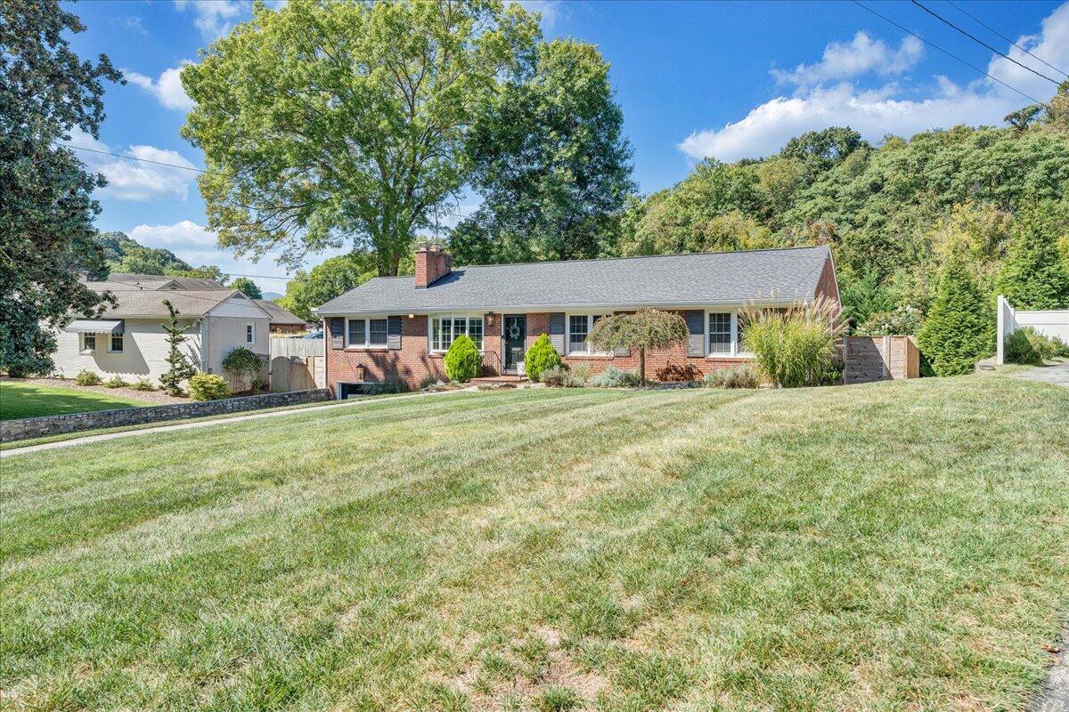 3277 White Oak Road Southwest Roanoke, VA 24014 - Photo 46 of 50 Front