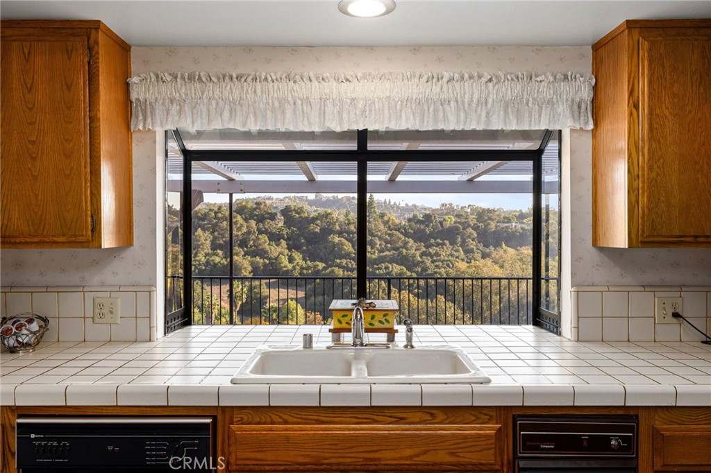 1178 Edinburgh Road San Dimas, CA 91773 - Photo 23 of 75