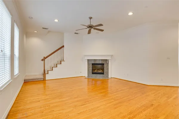 $2,800 | 3015 West Park At Fairdale, Houston, TX 77057