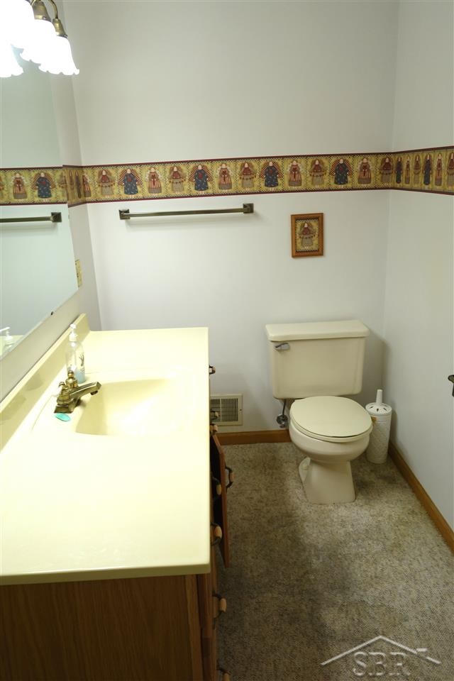 5181 Shattuck Road Saginaw, MI 48603 - Photo 14 of 17 31205962-13.JPG