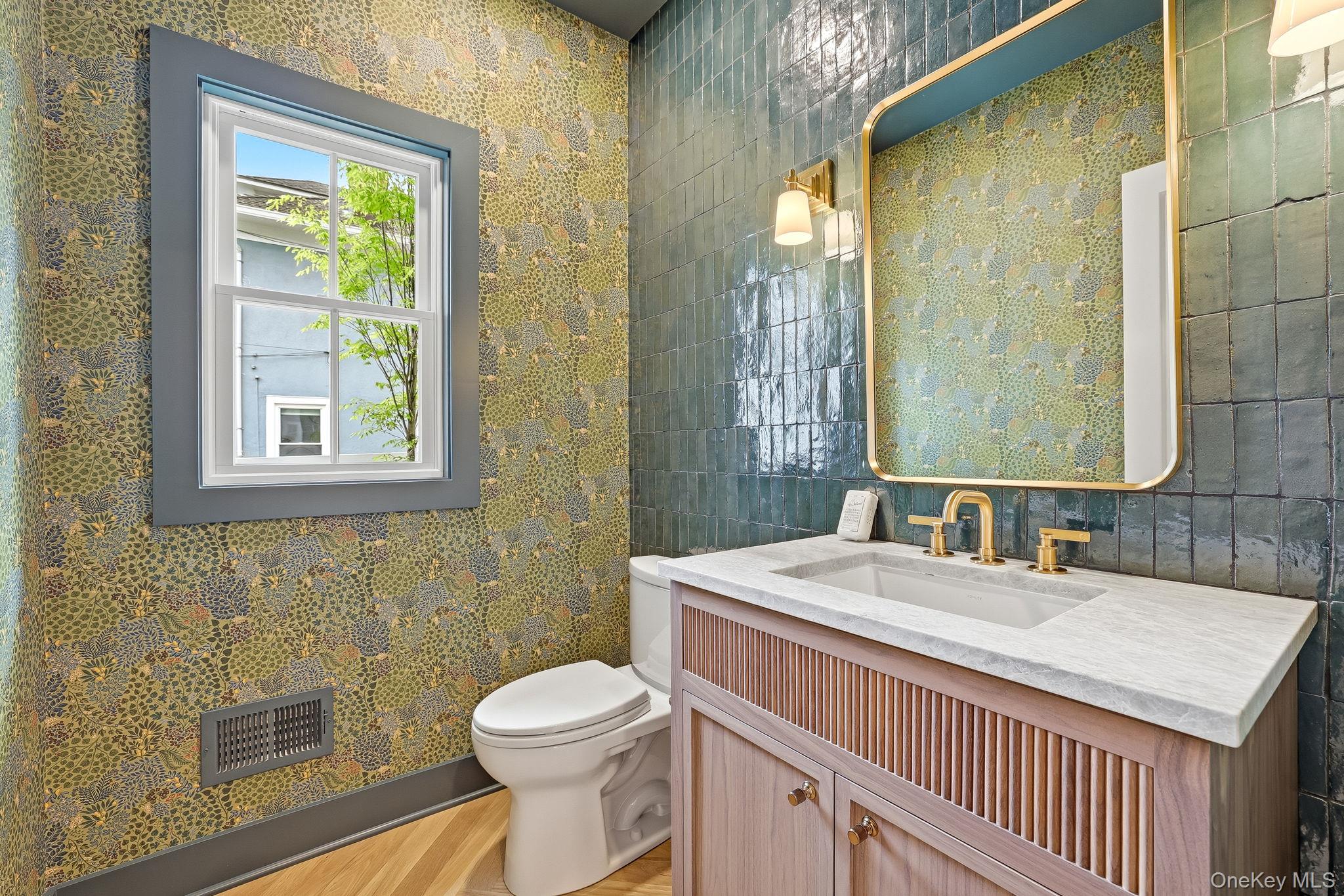 227 Central Avenue Rye, NY 10580 - Photo 14 of 42 Powder Room