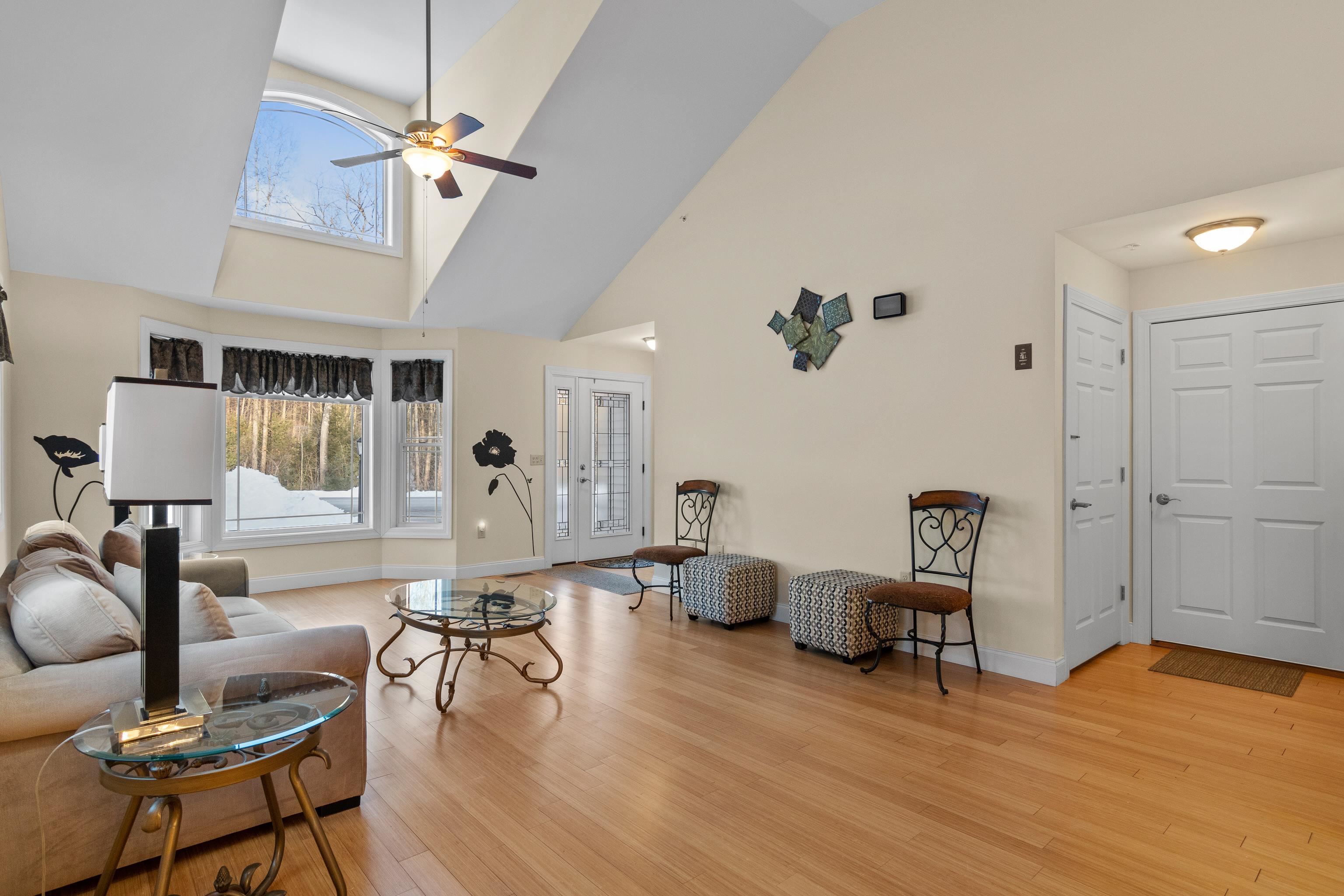 8 R Indian Hill Road Derry, NH 03038 - Photo 11 of 40