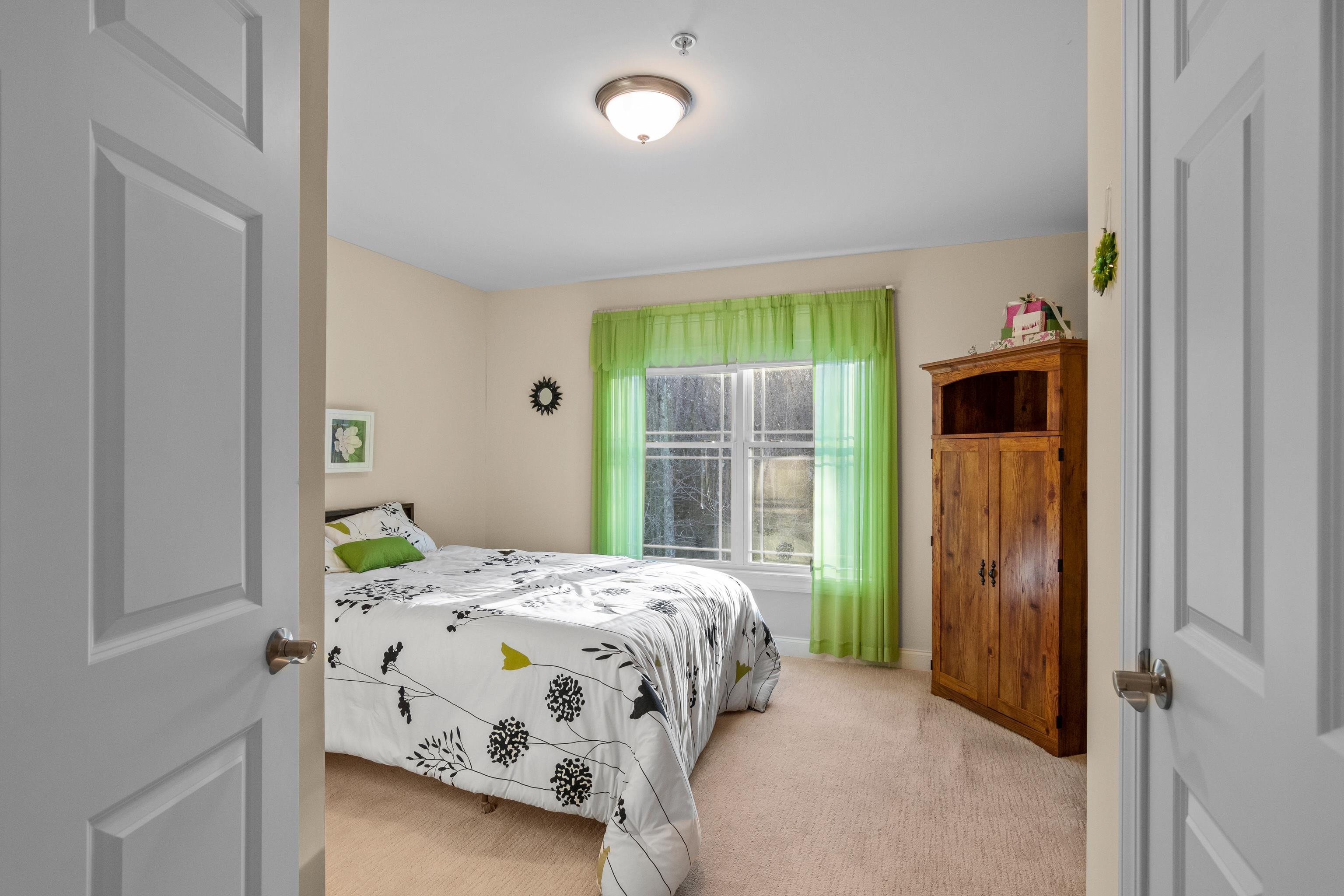 8 R Indian Hill Road Derry, NH 03038 - Photo 26 of 40
