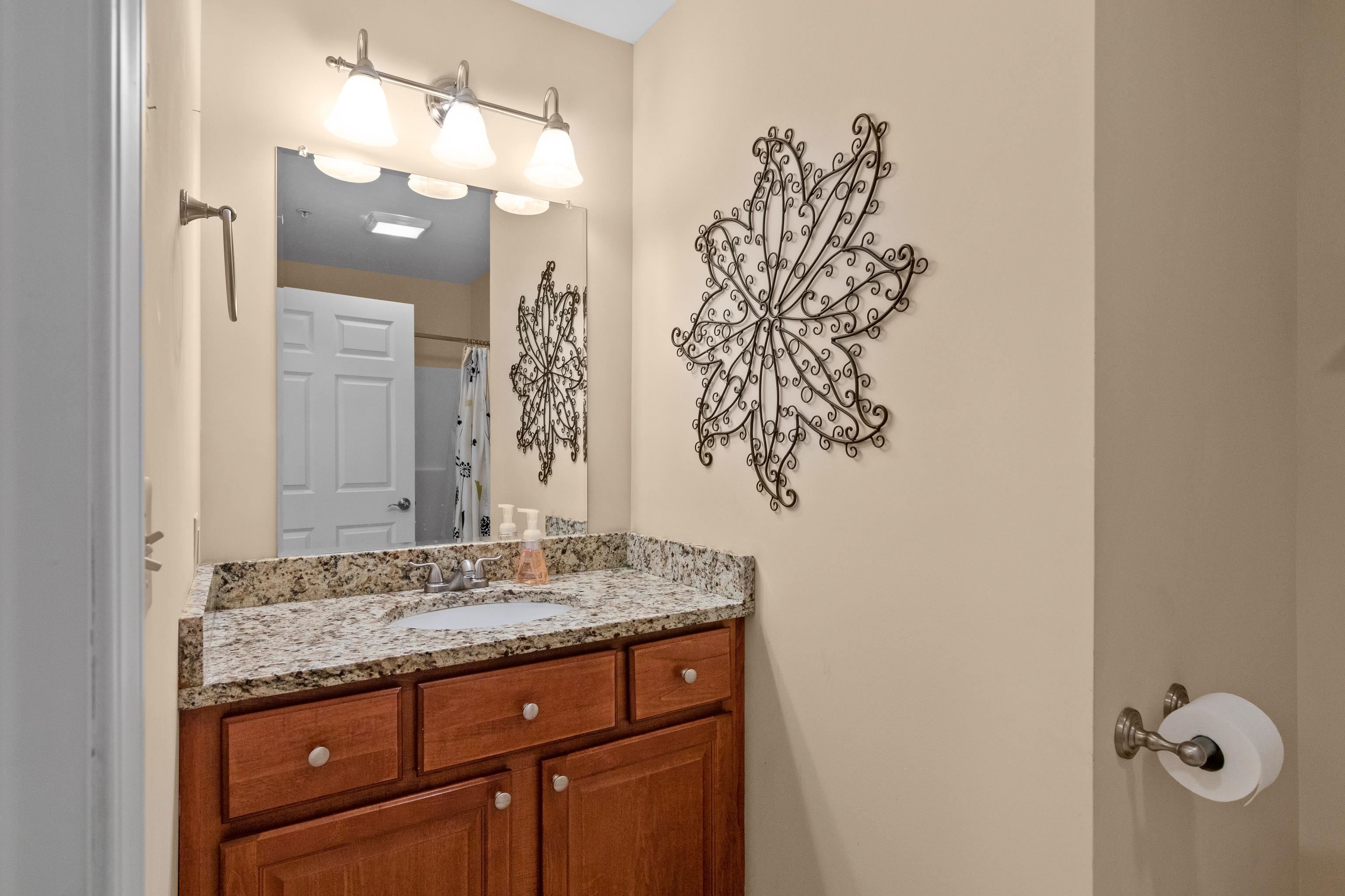 8 R Indian Hill Road Derry, NH 03038 - Photo 29 of 40