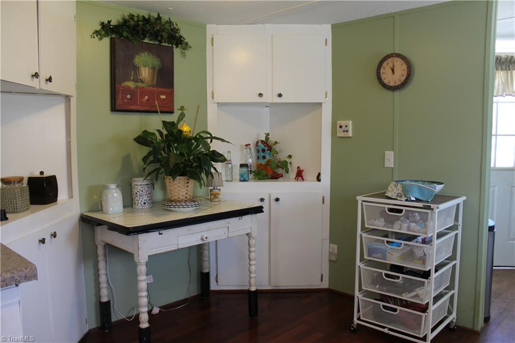 3880 Volunteer Road Pinnacle, NC 27043 - Photo 8 of 30