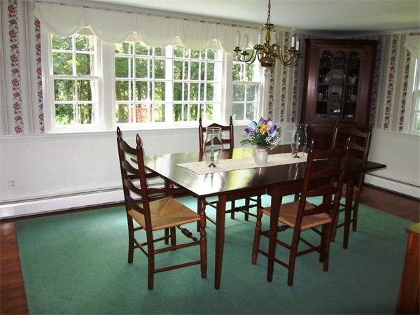 15 Glen Road Topsfield, MA 01983 - Photo 5 of 21 Gallery Image 5