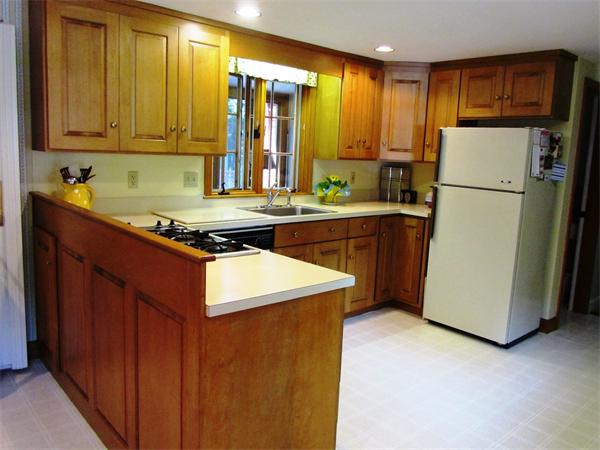 15 Glen Road Topsfield, MA 01983 - Photo 7 of 21 Gallery Image 7