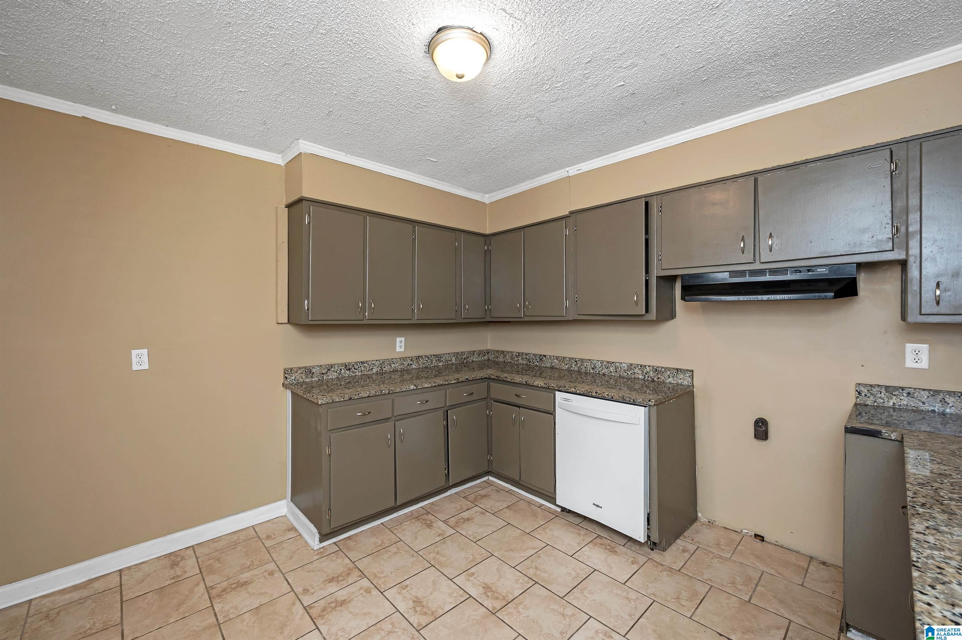 2877 Valley View Circle Adamsville, AL 35005 - Photo 17 of 34