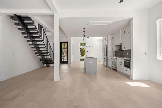 $765,000 | 2609 Davis Lane, Unit 1, Austin, TX 78748