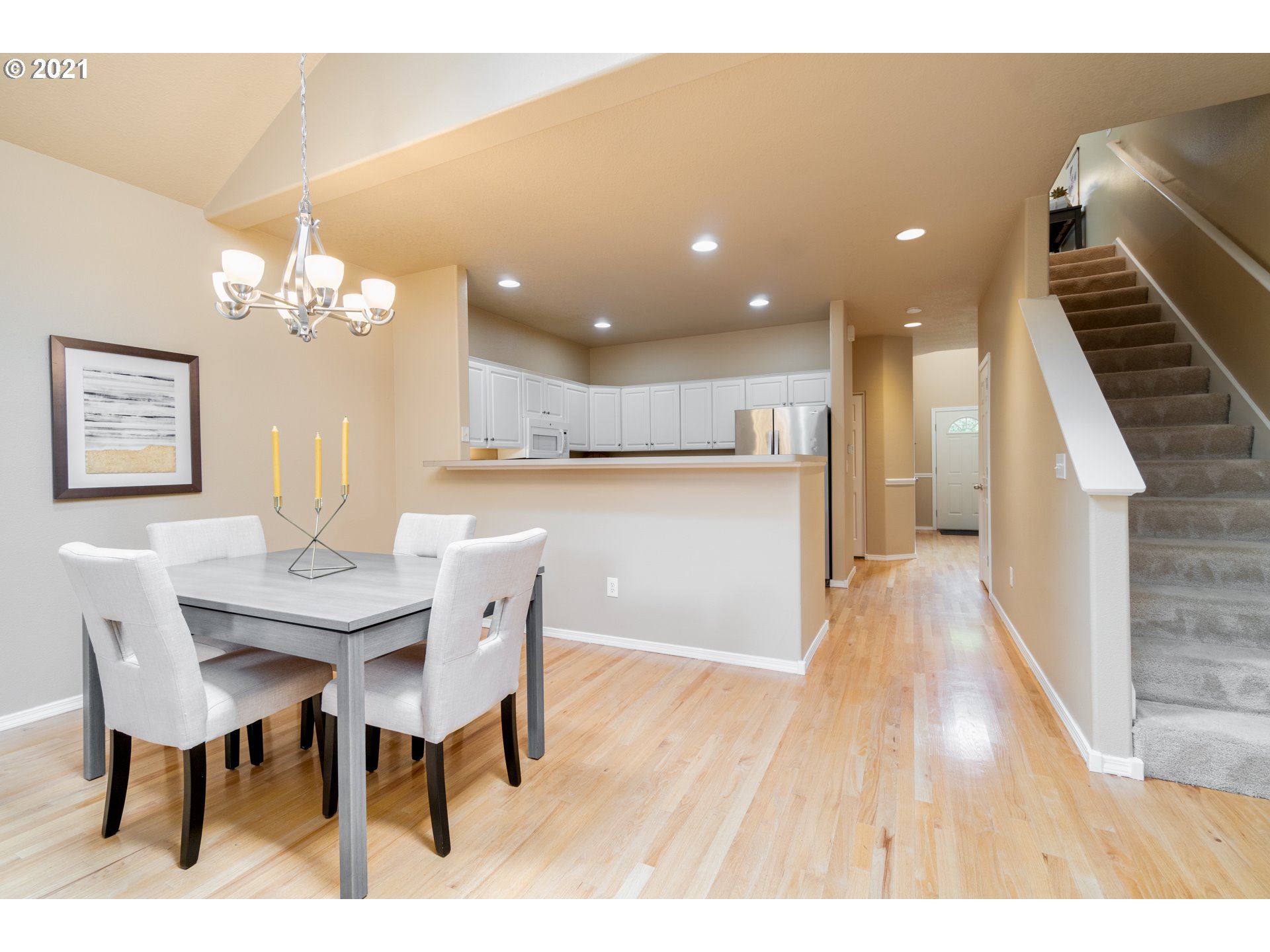 549 Southwest California Street Portland, OR 97219 - Photo 11 of 22 Gallery Image 11