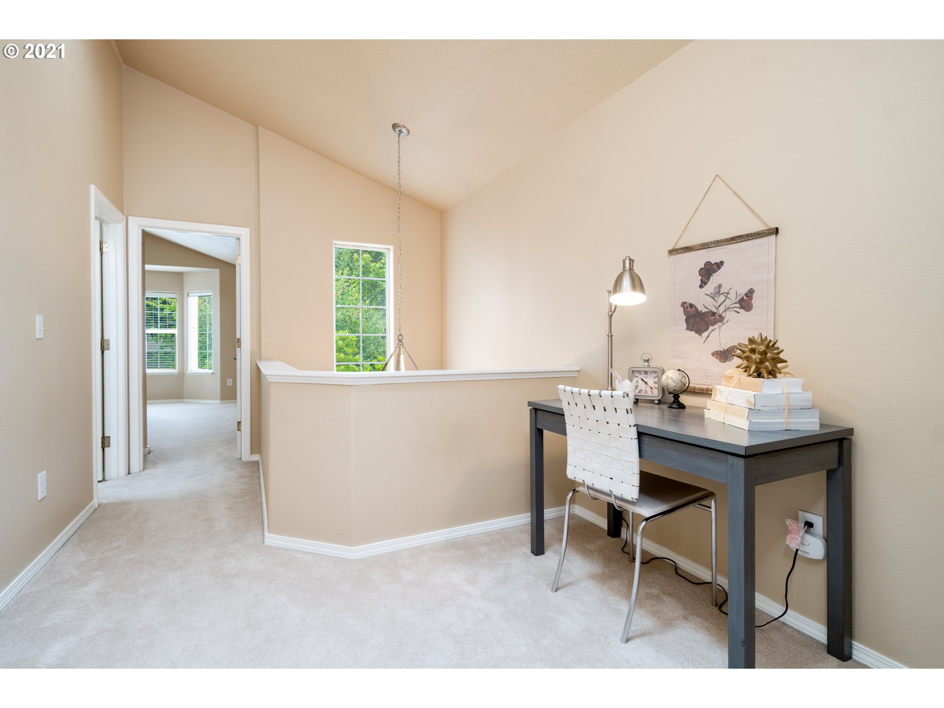 549 Southwest California Street Portland, OR 97219 - Photo 12 of 22 Gallery Image 12