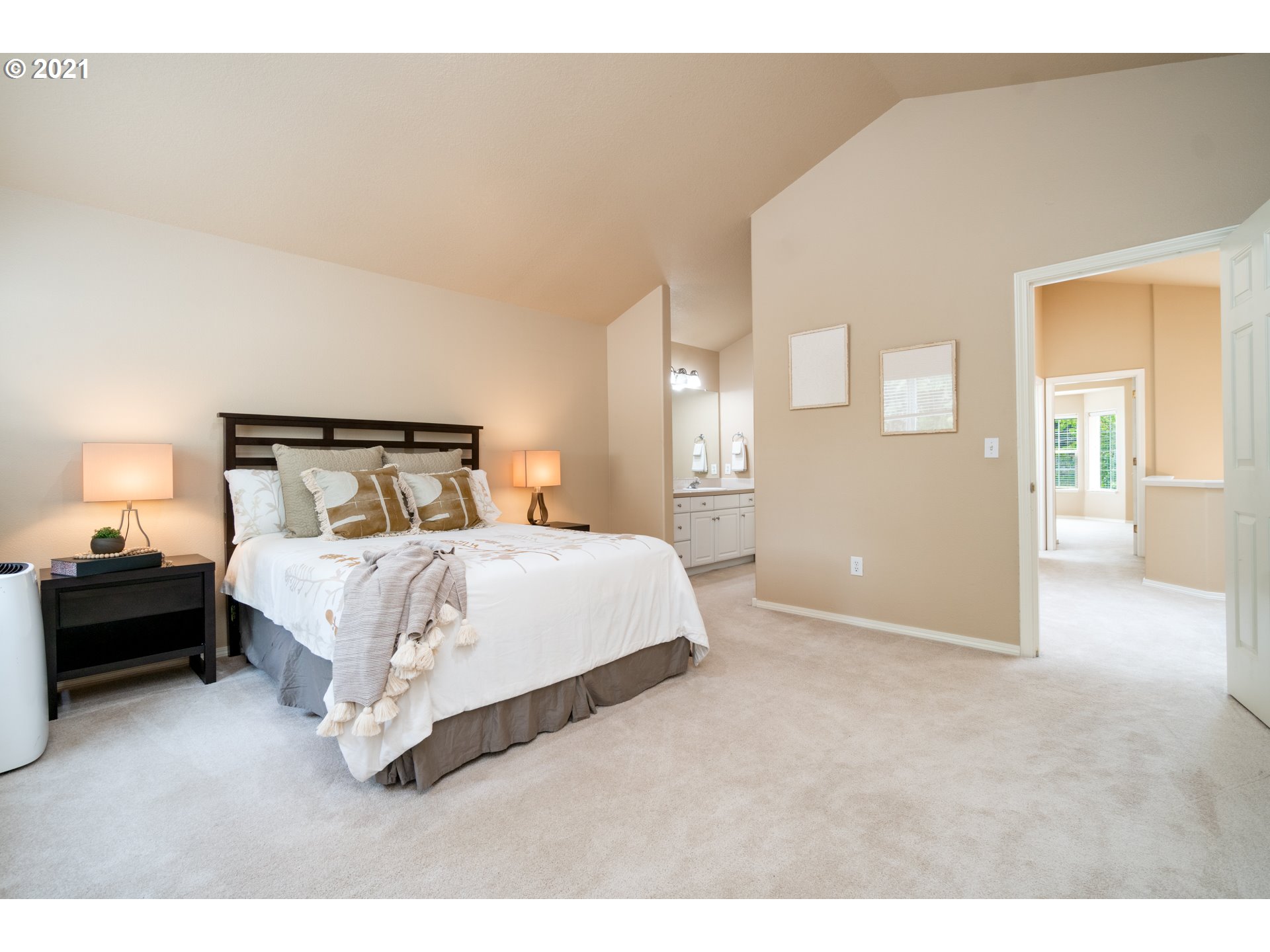 549 Southwest California Street Portland, OR 97219 - Photo 14 of 22 Gallery Image 14