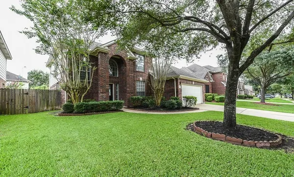 $2,400 | 4530 Casey Circle, Sugar Land, TX 77479