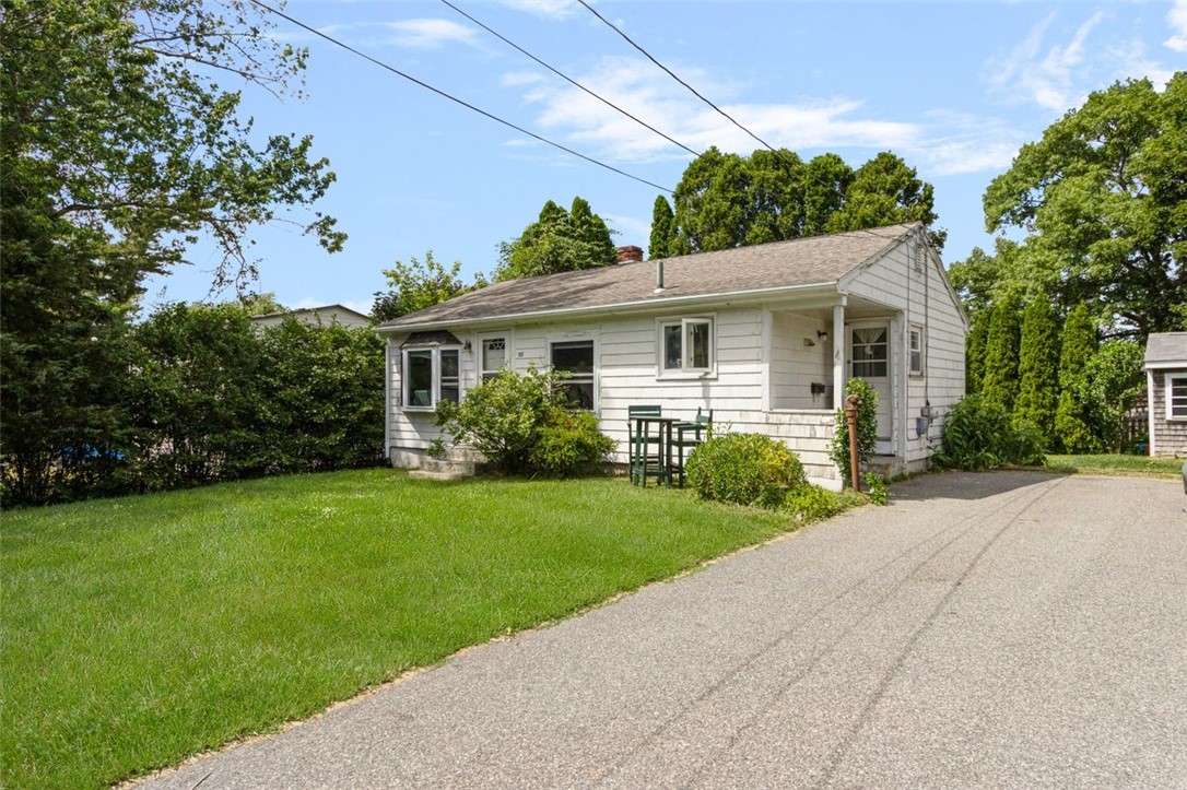 58 Springer Avenue Tiverton, RI 02878 - Photo 1 of 32