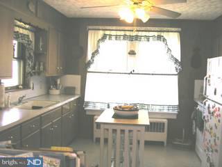 310 Lincoln Road Reading, PA 19606 - Photo 4 of 6 Gallery Image 4