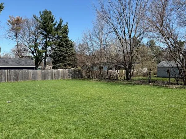 $249,900 | 608 West Michigan Avenue, Paw Paw, MI 49079