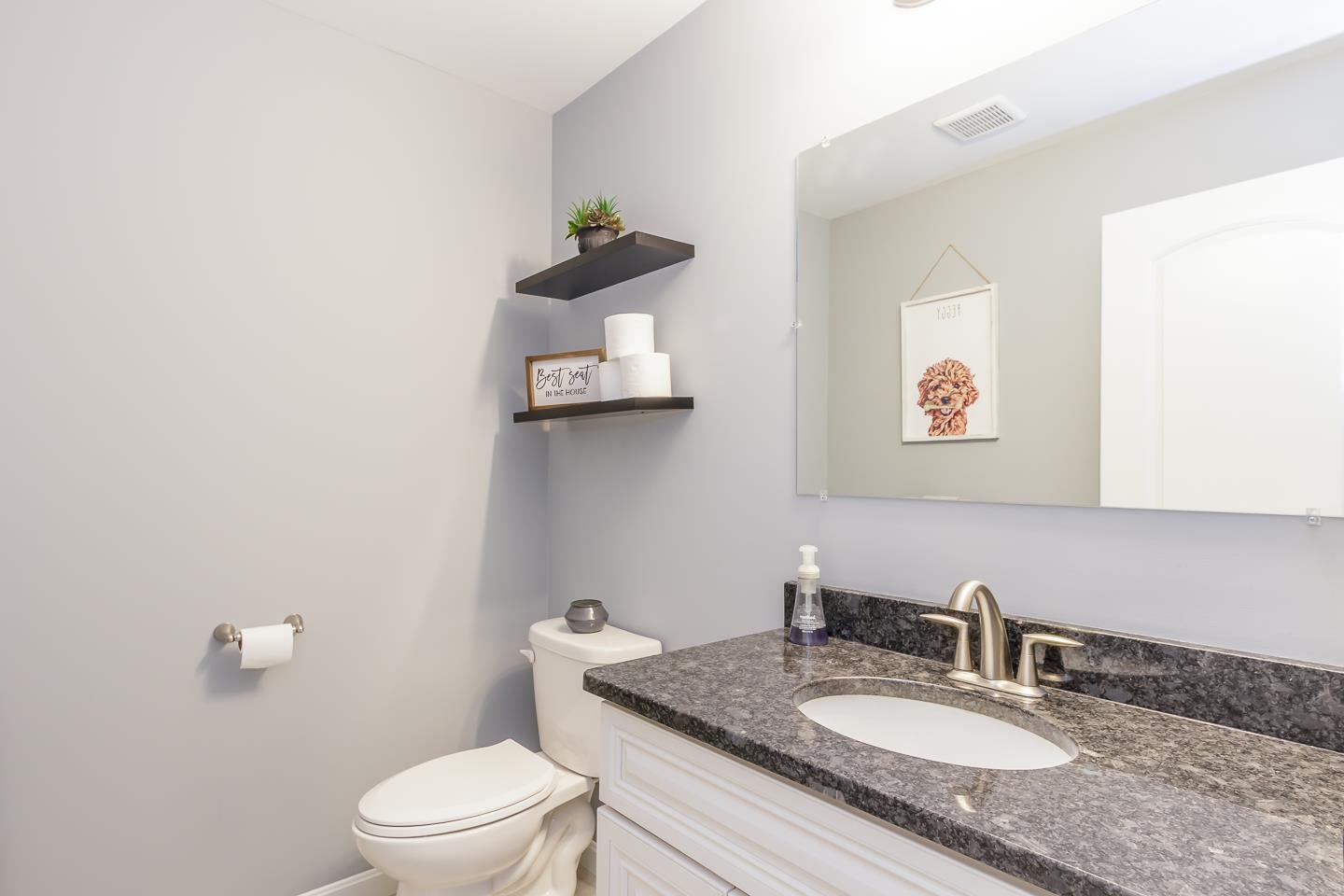 37 Highland Avenue, Unit 1 Derry, NH 03038 - Photo 18 of 28