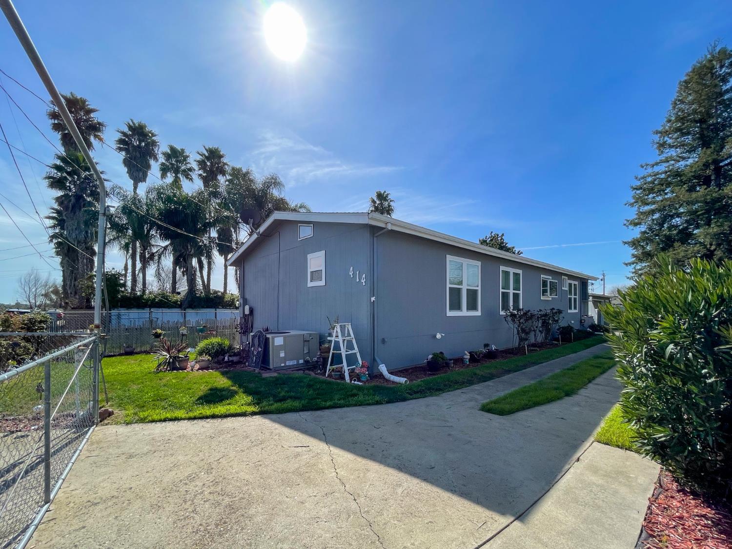 414 F Street Isleton, CA 95641 - Photo 12 of 49 a front view of a house with garden