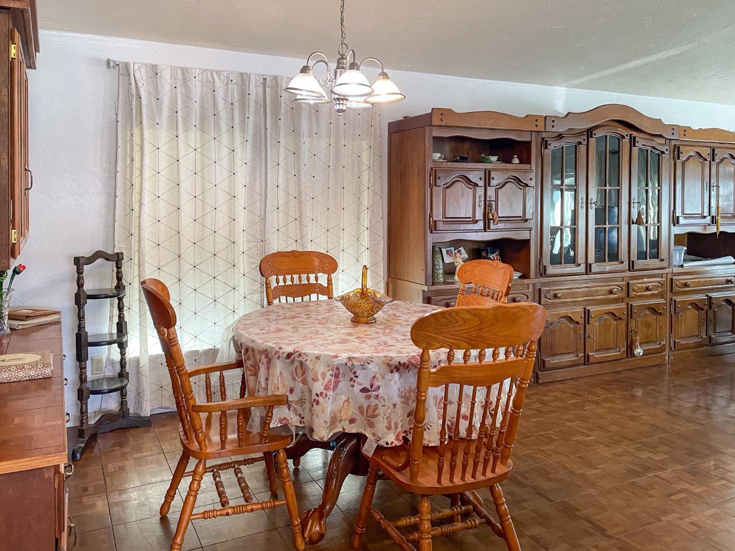 414 F Street Isleton, CA 95641 - Photo 27 of 49 a view of a dining room with furniture window and outside view