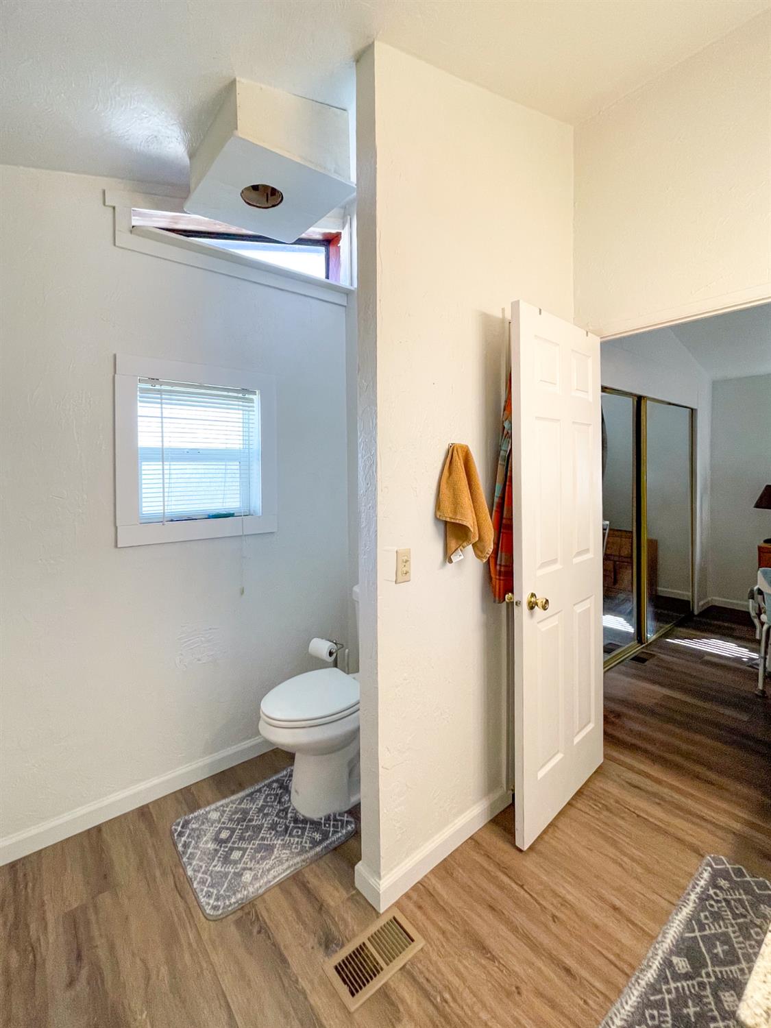 414 F Street Isleton, CA 95641 - Photo 48 of 49 a bathroom with a toilet and a shower