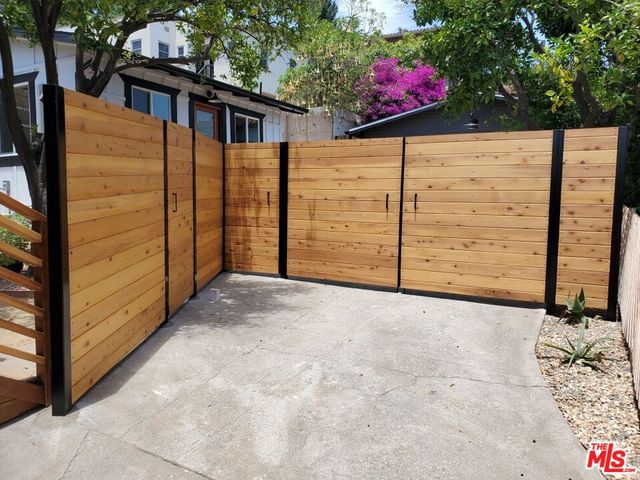 $2,650 | 2219 Oak Glen Place, Unit 1, Los Angeles, CA 90039