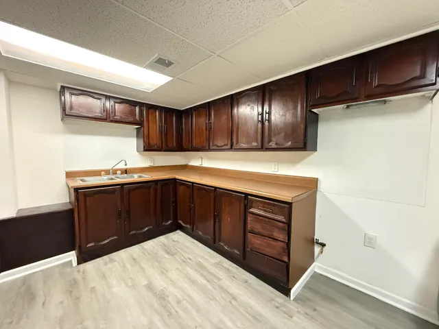 $285,000 | 2224 Berwyn Avenue Southwest, Wyoming, MI 49519