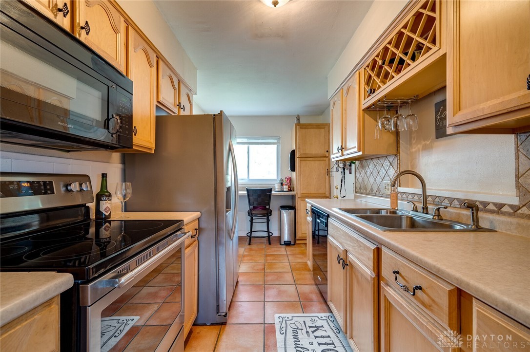 626 Brookfield Road Kettering, OH 45429 - Photo 10 of 29 Gallery Image 10