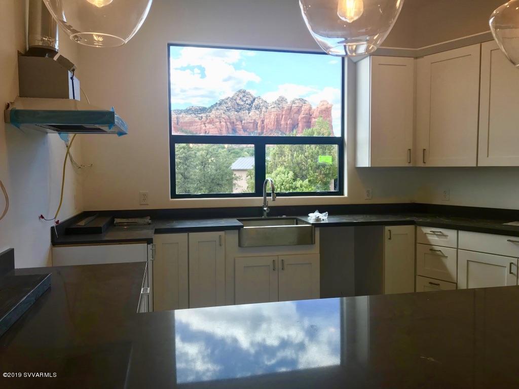 250 Mission Road Sedona, AZ 86336 - Photo 3 of 16 Inspired Meals and Views