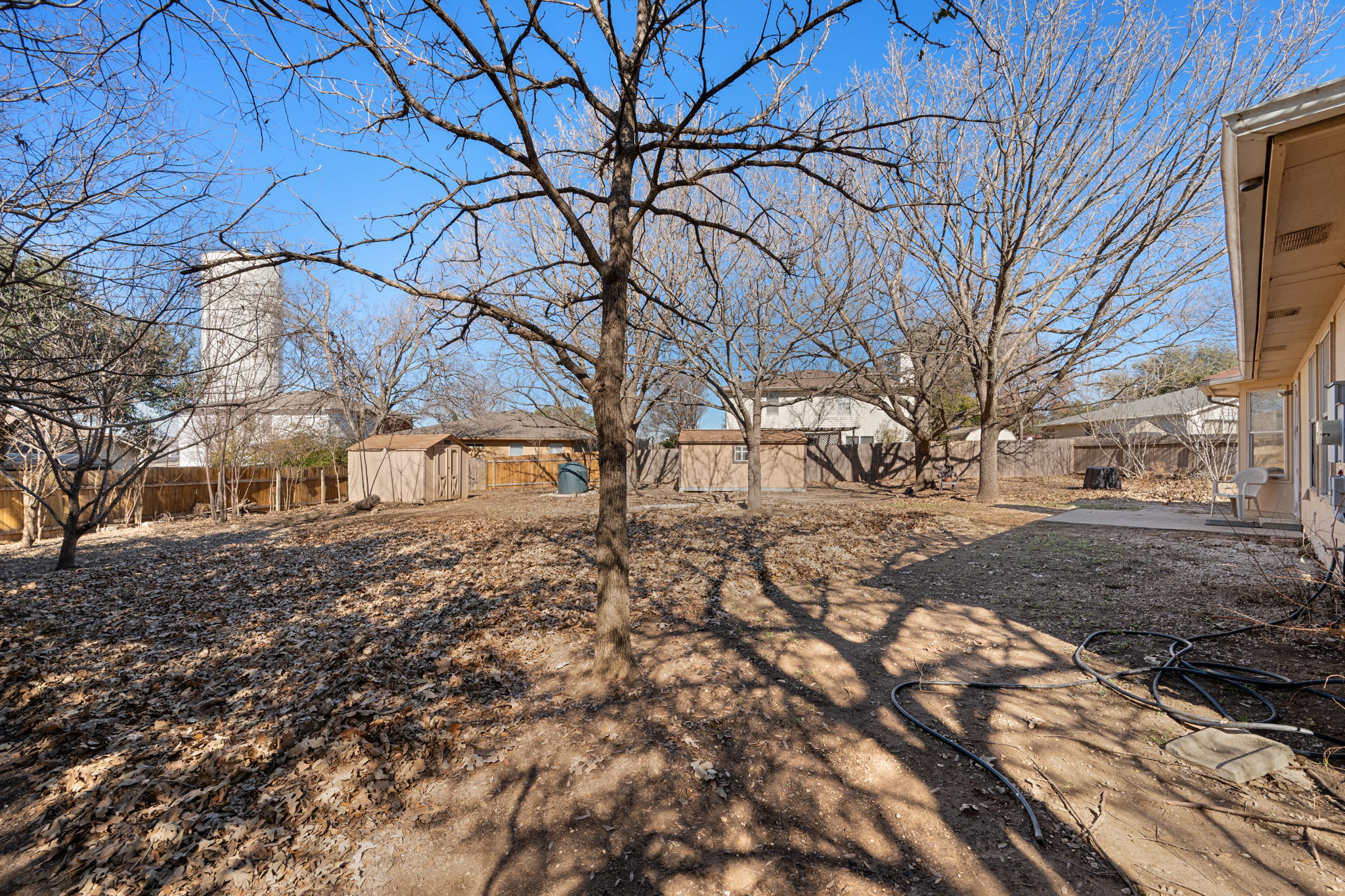 1402 Quicksilver Circle Round Rock, TX 78665 - Photo 33 of 39