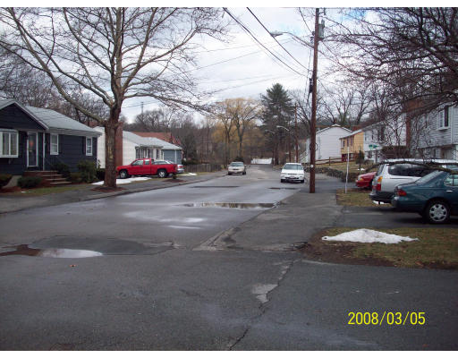 98 Brookside Road Lynn, MA 01902 - Photo 8 of 8 Gallery Image 8