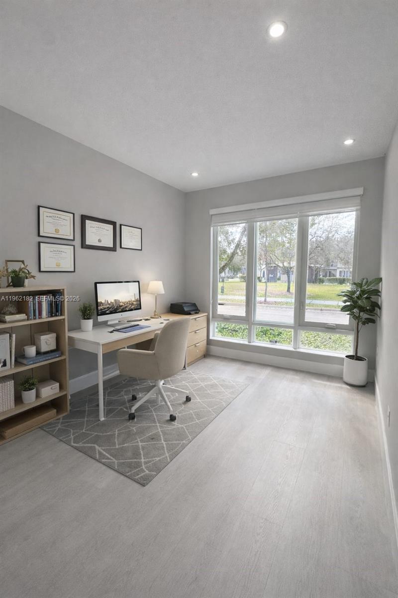 10565 Northwest 64th Way Doral, FL 33178 - Photo 17 of 26