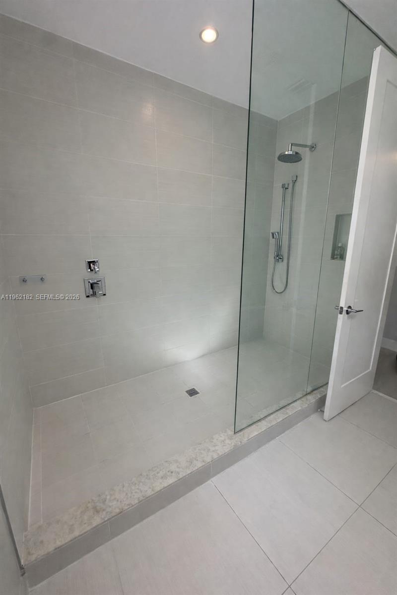 10565 Northwest 64th Way Doral, FL 33178 - Photo 21 of 26