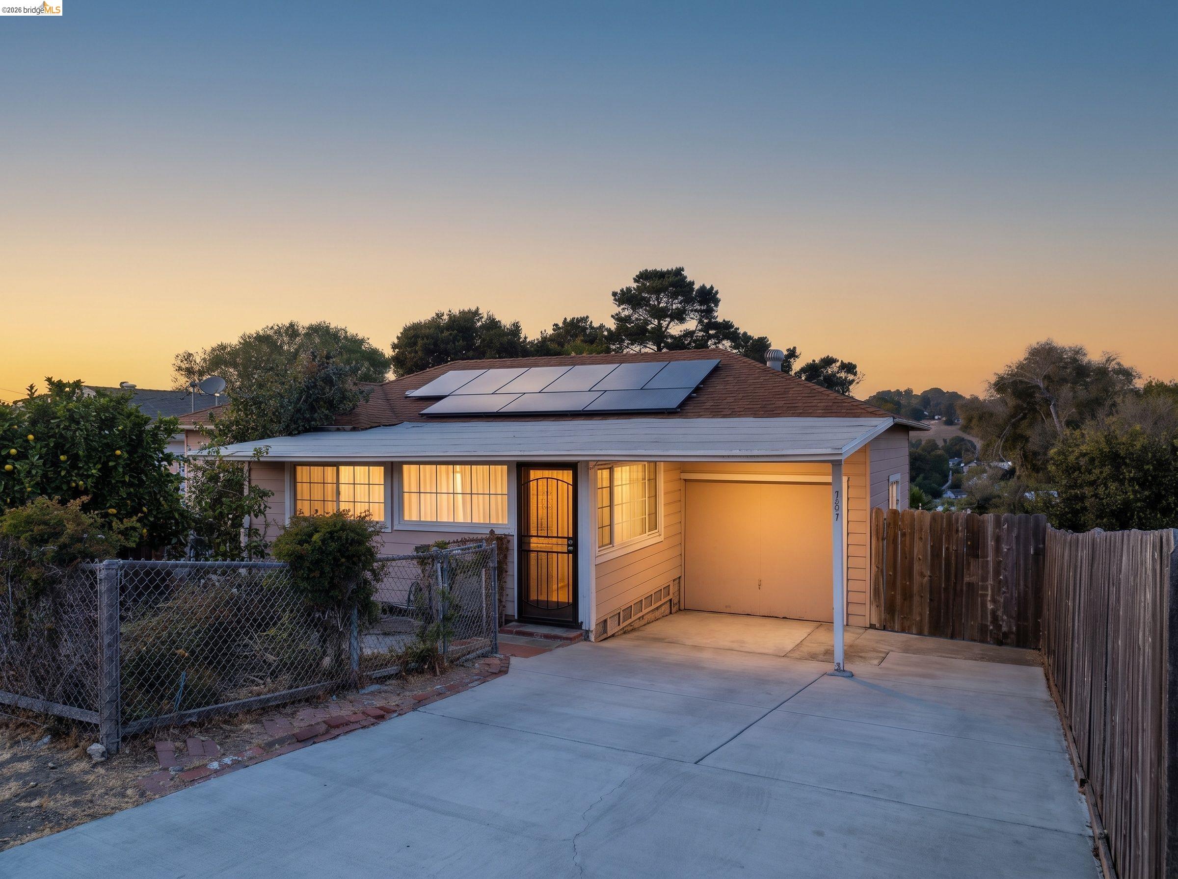 3991 La Cresenta Road El Sobrante, CA 94803 - Photo 1 of 8 Gallery Image 1