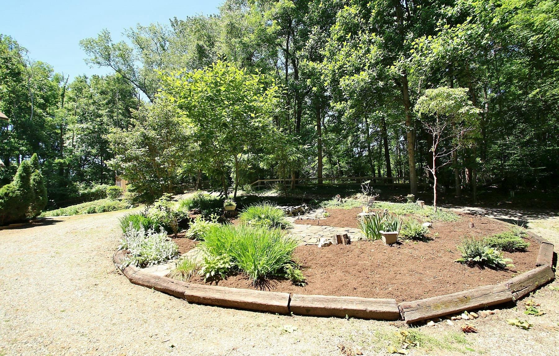 4050 Bonbrook Mill Road Boones Mill, VA 24065 - Photo 44 of 69 Landscaping