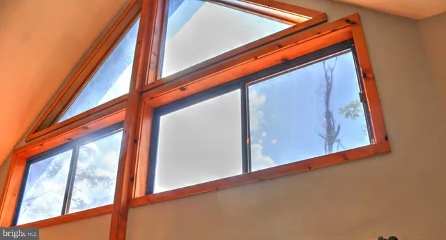 $339,000 | 198 Hood's Point Road, Basye, VA 22810