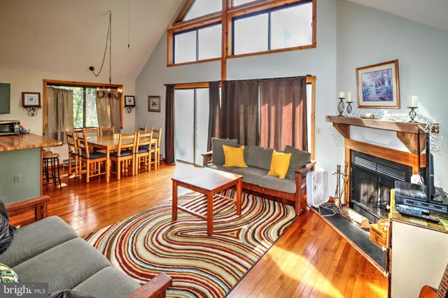 $339,000 | 198 Hood's Point Road, Basye, VA 22810